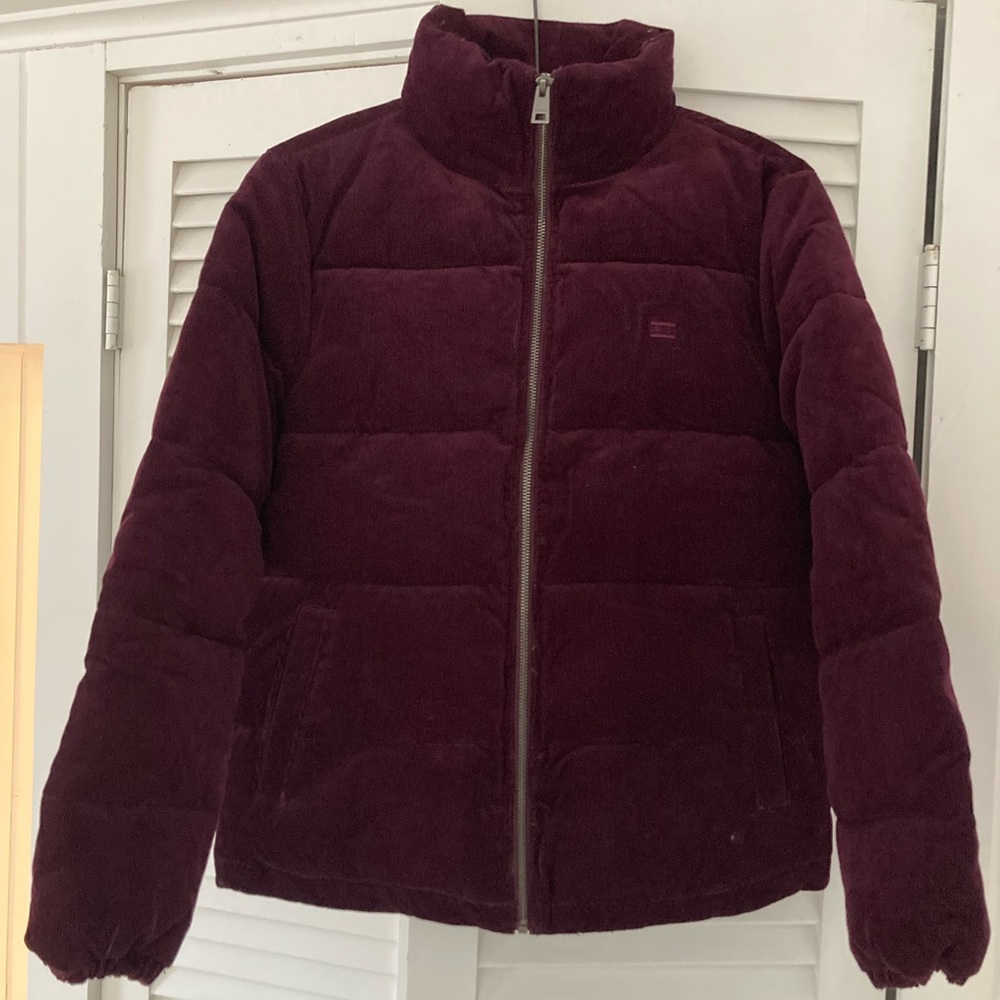 Levi’s corduroy puffer jacket size small Bordeaux color